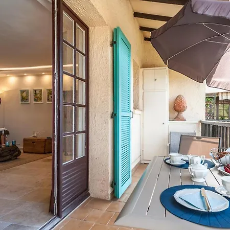 Le Poisson Bleu Apartment Saint-Raphael (Var)